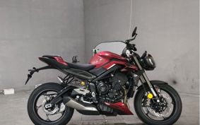 TRIUMPH  TRIUMPH  STREET  TRIPLE RS HDA614