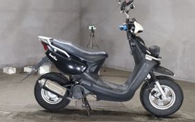 YAMAHA BWS100 B104E