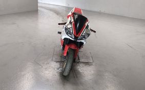 YAMAHA YZF-R1 RN09