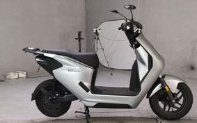 HONDA EM1 e: EF16