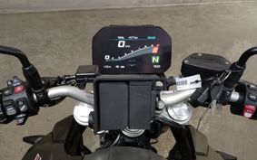 BMW F900R 0K11