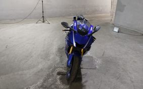 YAMAHA 6 RJ27