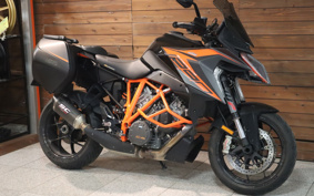 KTM 1290 SUPER DUKE GT 2020 V6940