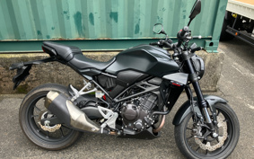 HONDA CB250R MC52