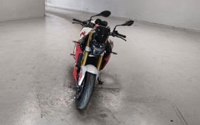 BMW F900R 0K11