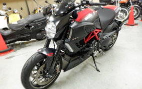 DUCATI  DUCATI DIAVEL CARBON 2012 ZDMG100ABBB