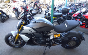 DUCATI  DUCATI  DIAVEL 1260S 2021