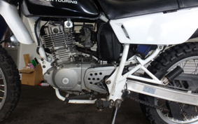 SUZUKI DJEBEL200 SH42A