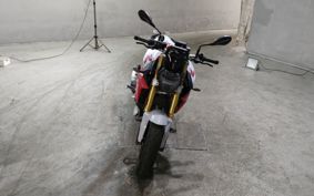 BMW F900R 0K11