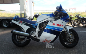 SUZUKI GSX-R750 1985 GR71F
