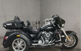 HARLEY  HARLEY FLHTCUTG1750 TRIKE  MAD