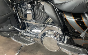 HARLEY HARLEY FLTRUSE1800CVO 2016 TAN