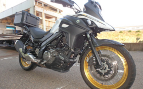SUZUKI V-STROM 650XT ABS 2023 C733M