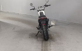 YAMAHA TW225 DG09J