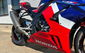HONDA CBR1000RR-R FB SP 2020 SC82