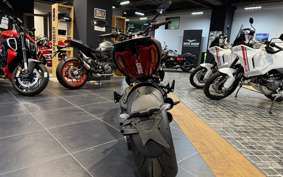 DUCATI  DUCATI  DIAVEL 1260S 2021