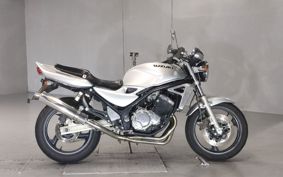 SUZUKI GSX250 ZR250C
