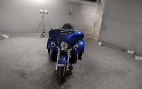 HARLEY  HARLEY FLHTCUTG1750 TRIKE  MAD