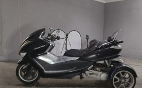 OTHER  TRIKE 200CC ..
