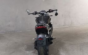 TRIUMPH  TRIUMPH  ROCKET 3R YBG11J
