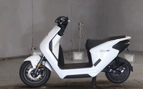 HONDA EM1 e: EF16