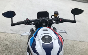 BMW M1000R 2024 0E81