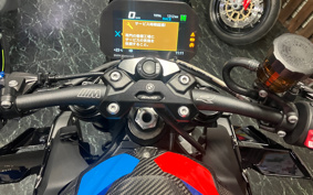 BMW M1000R 2023 0E81