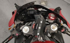 YAMAHA YZF-R1 RN09
