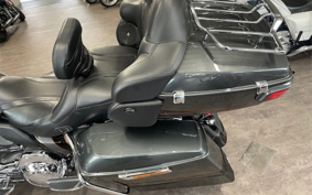 HARLEY HARLEY FLTRUSE1800CVO 2016 TAN
