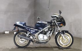 YAMAHA FZR250 2KR