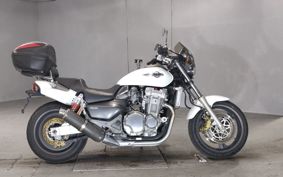 HONDA X4 LD SC38