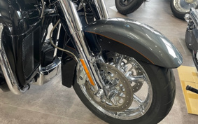 HARLEY HARLEY FLTRUSE1800CVO 2016 TAN