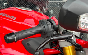 DUCATI  DUCATI  SUPER  SPORT S 2017 VA01