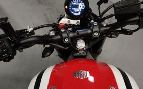 YAMAHA XSR900 RN56J