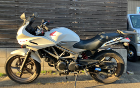 HONDA VTR 250 F MC33