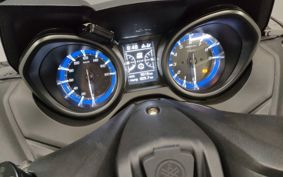 YAMAHA T-MAX 560 SJ19J