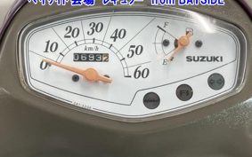 SUZUKI LETS4