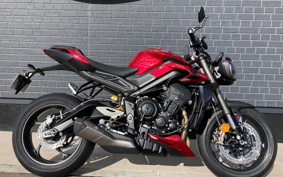 TRIUMPH  TRIUMPH  STREET  TRIPLE RS 2024 HDA614