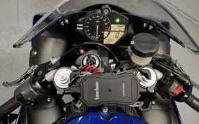 YAMAHA YZF-R1 RN23