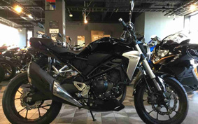 HONDA CB250R MC52
