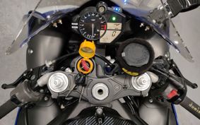 YAMAHA YZF-R1 RN23