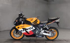 HONDA CBR1000RR SC57