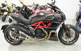 DUCATI  DUCATI DIAVEL CARBON 2012 ZDMG100ABBB