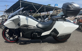 HONDA NM4 VULTUS -02 2018 RC82