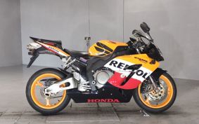 HONDA CBR1000RR SC57