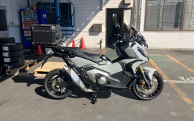HONDA X-ADV 750 2023 RH10