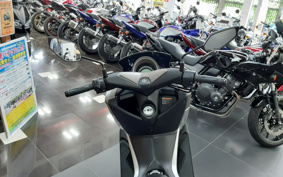 YAMAHA N-MAX SE86J