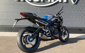 TRIUMPH  TRIUMPH  STREET  TRIPLE RS 2024 HDA614