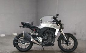 HONDA CB250R MC52
