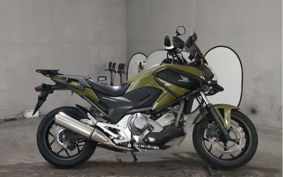 HONDA NC 700 X DCT RC63